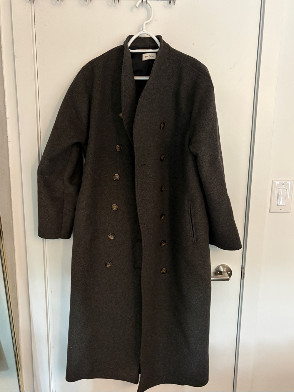 Toteme Bergerac Wool Coat - Picture 4 of 8